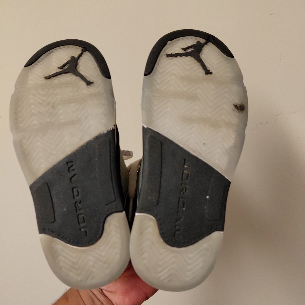 Toddler Boys Black Jordans Size 12 - Picture 6 of 14